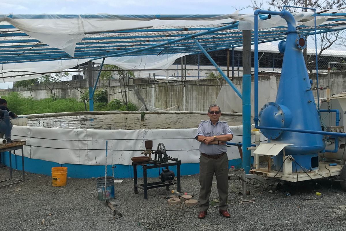 Alberto Torres pictured with onsite demo aquaculture pool